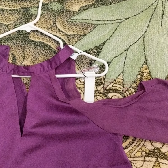 Stunning blouse - Picture 2 of 5